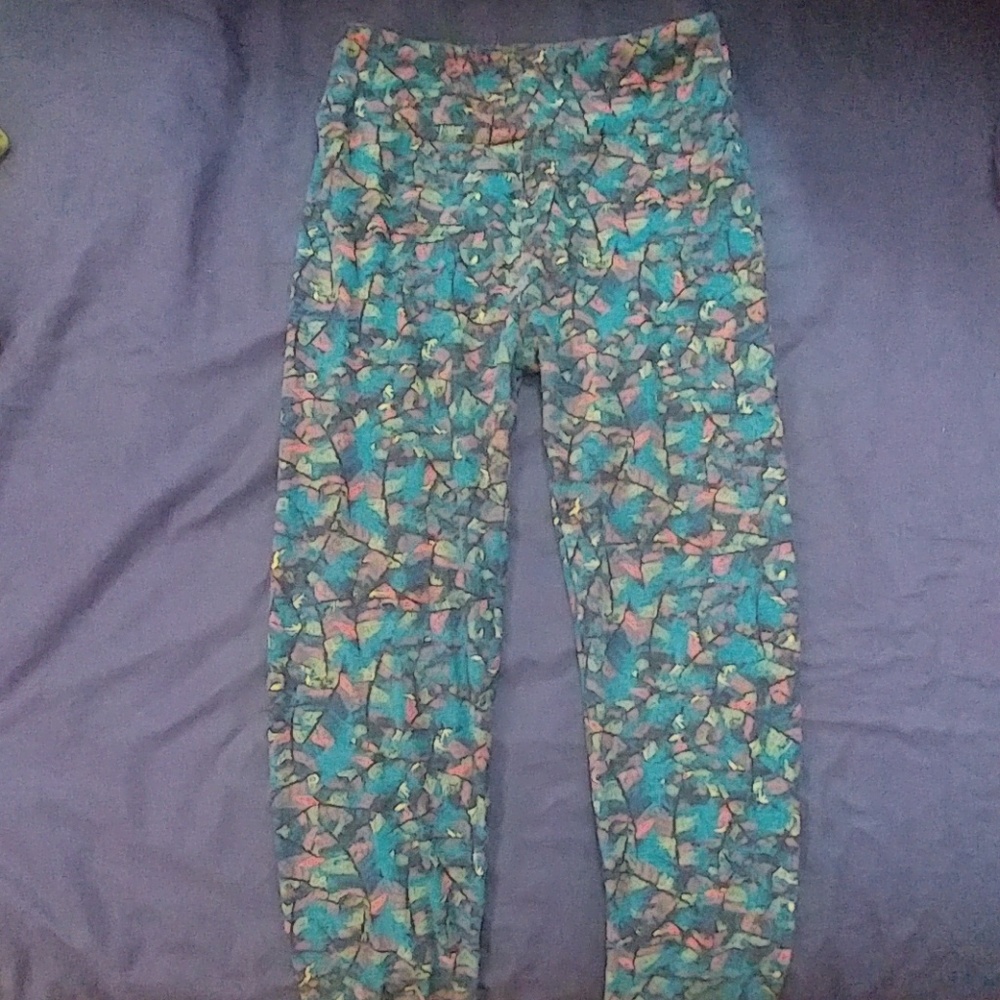 Lularoe One Size Leffings Feather Print Teal